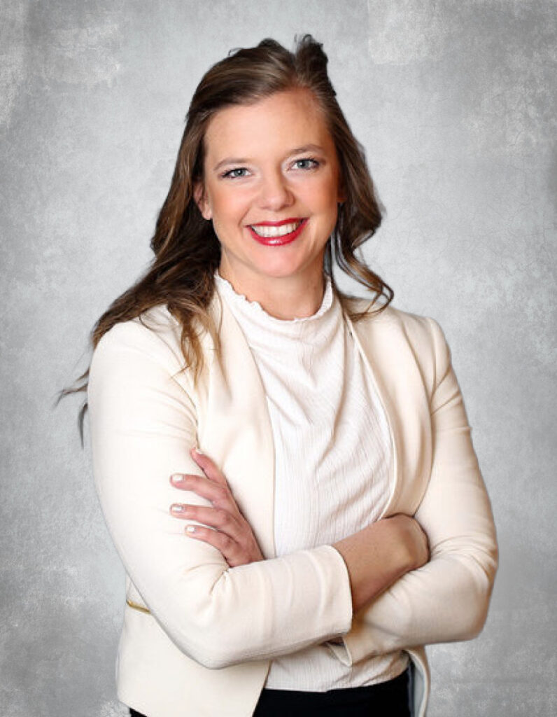 Dr. Samantha Kufta, dentist at Awesome Dentistry in Oakbrook Terrace